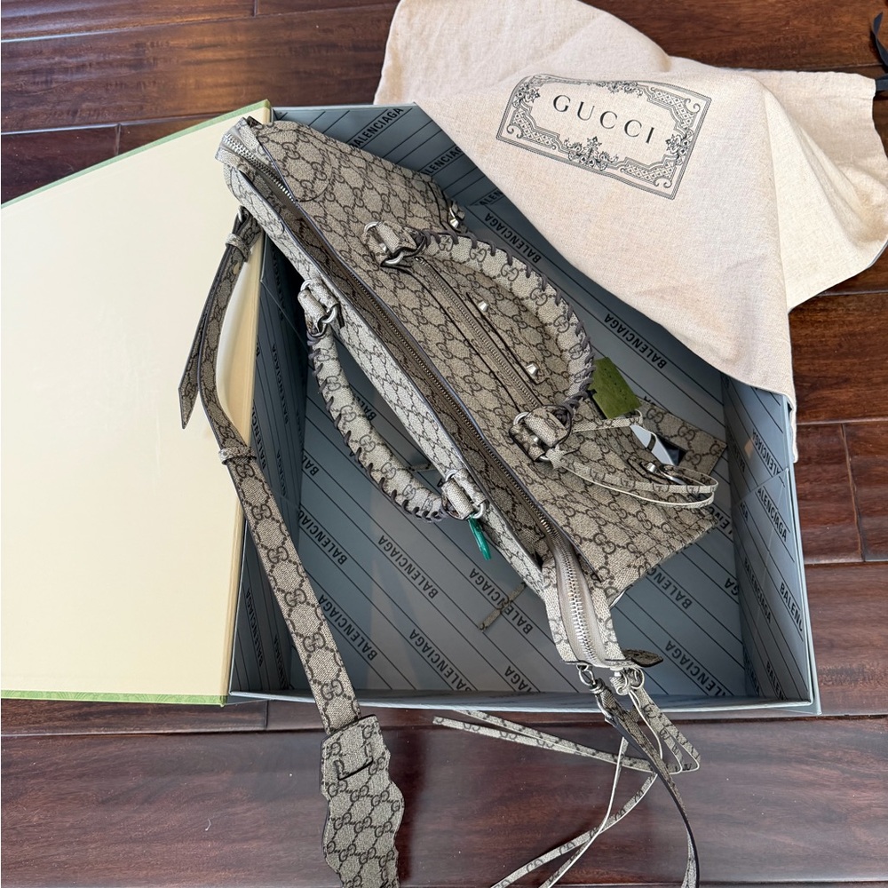 Gucci x Balenciaga Bag NWT & box & dust bag! - Picture 11 of 13
